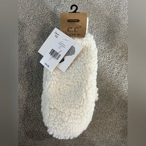 C.C Mittens